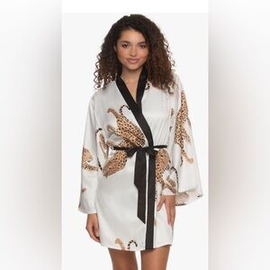 NWT Felina Jezebel Women's Adrienne Satin Kimono -Relaxed Robe,Lightweight S/M